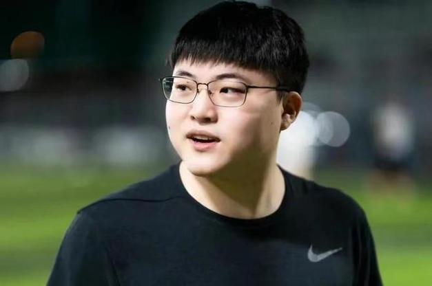 Uzi入选LOL名人堂,lpl名人堂uzi